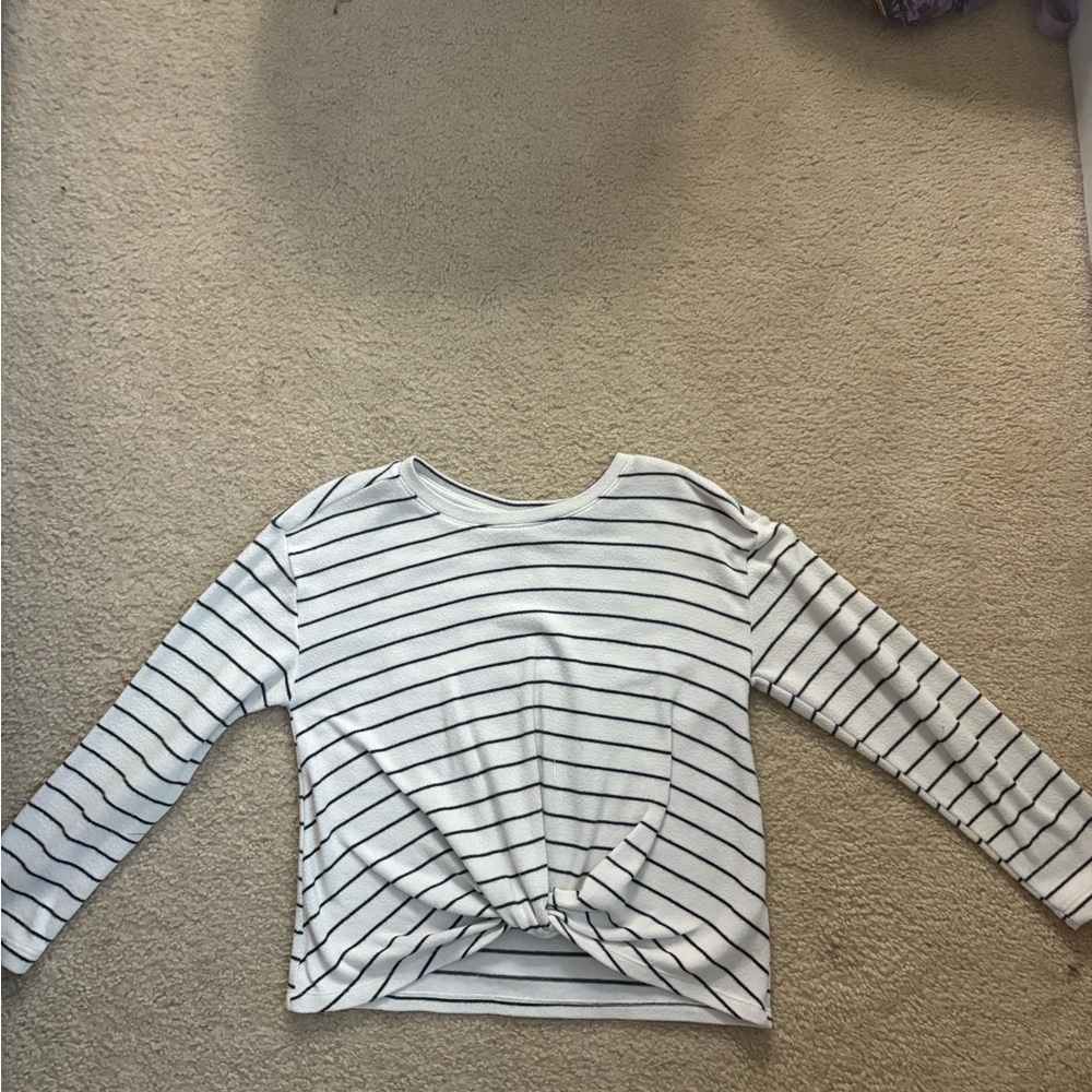 Old Navy Black and White Striped Sweater